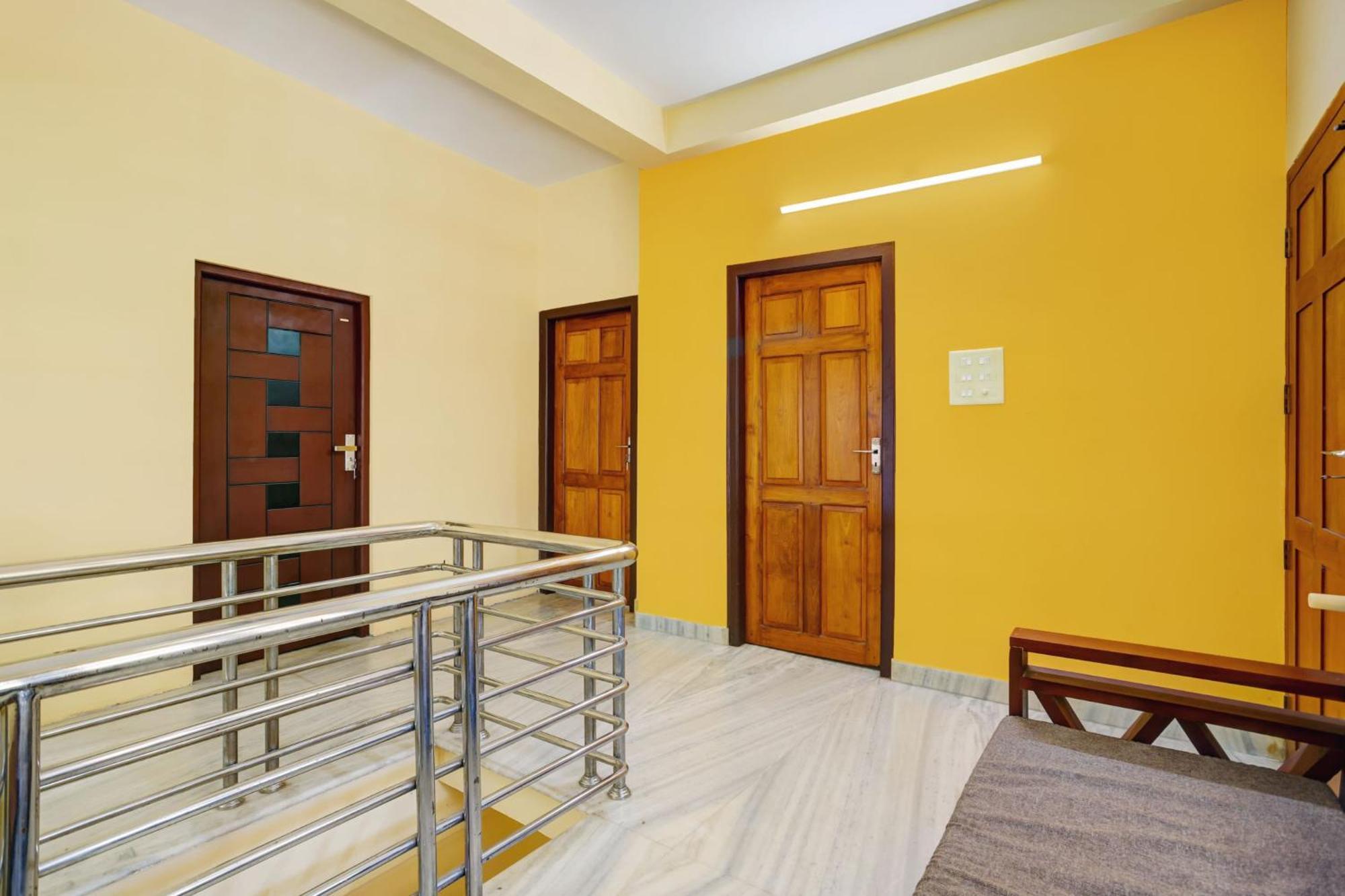 Super Hotel O Lm Residency Тривандрум Экстерьер фото