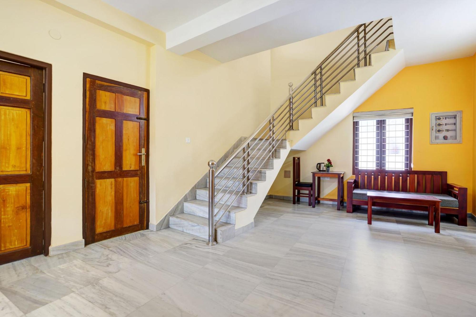Super Hotel O Lm Residency Тривандрум Экстерьер фото